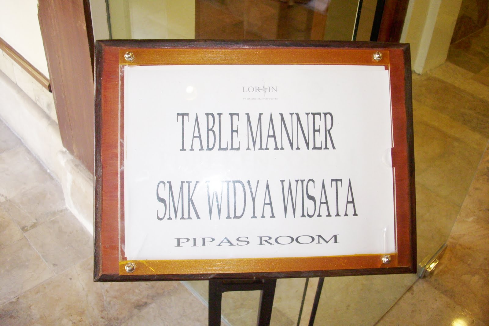 Siswa SMK Widya Wisata Sragen mengikuti kegiatan belajar mengajar