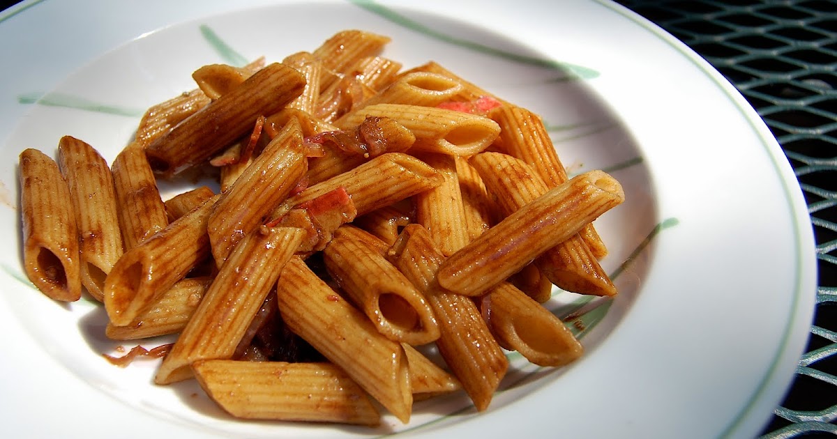 The Ginger Cook Balsamic Vinegar Pasta with Sautéed Red Onions & "Bacon"