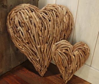 [driftwood+heart.JPG]