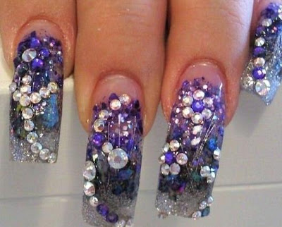 Uñas de acrilico decoradas y pedreria...$300 - PREVIA CITA. tel. 83 ...