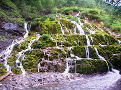 source of the waterfalls, Parey
