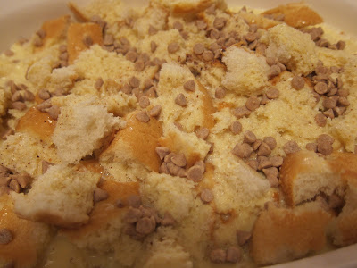 This Amish Style Bread Pudding is so delicious and spicy with creamy cinnamon chips. It's a perfect fall dessert, perfect with a steaming cup of coffee. #WomenLivingWell #amishdesserts #easydesserts #breadpudding