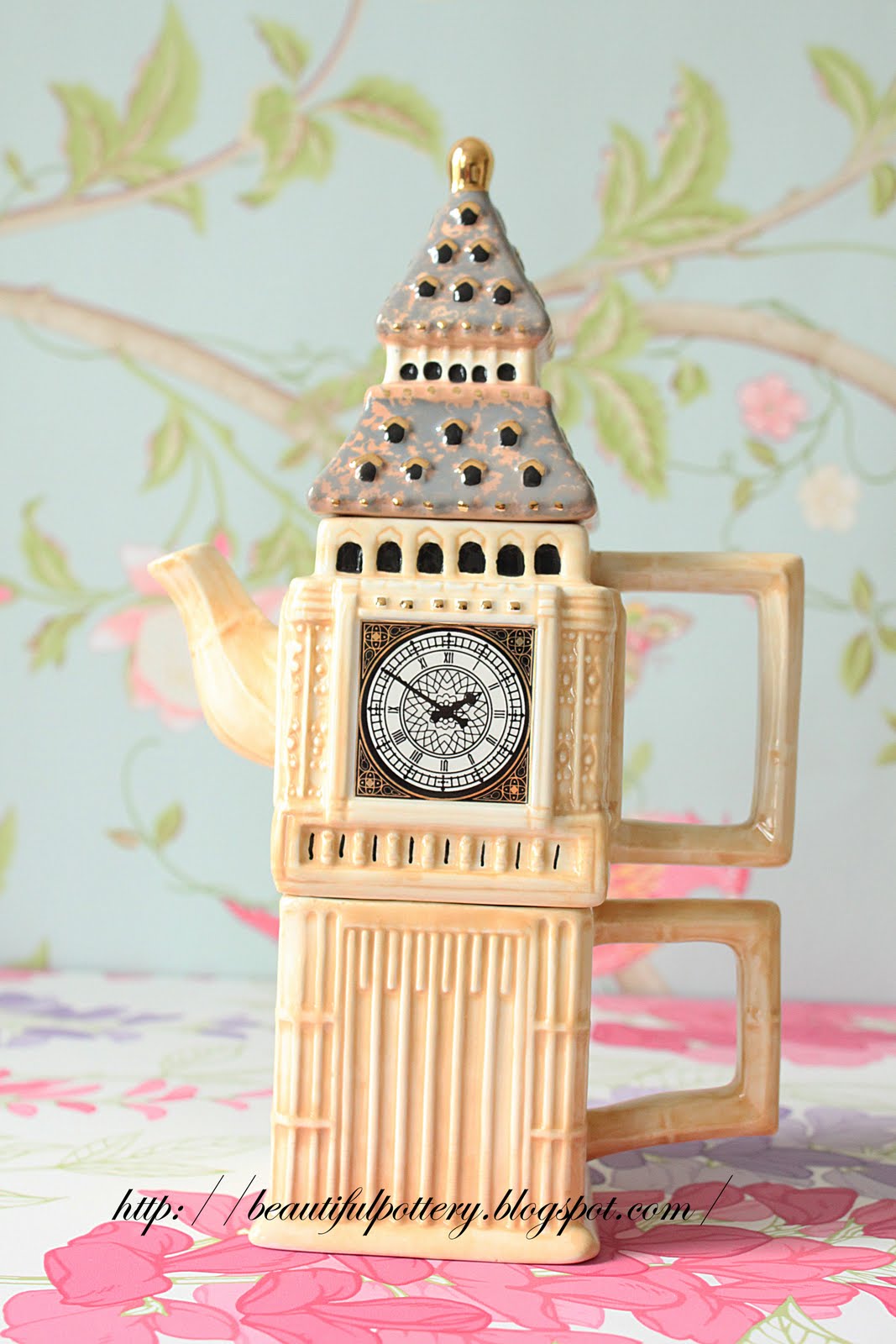 BEAUTIFUL POTTERY Unusual Teapots Part 2