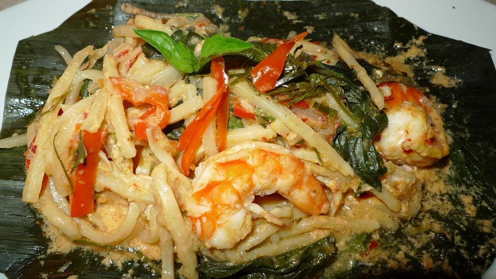 Amporn's Thai Kitchen Steamed shredded bamboo shoots with shrimp