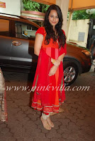 Sonakshi Sinha Meets Underprivileged Children