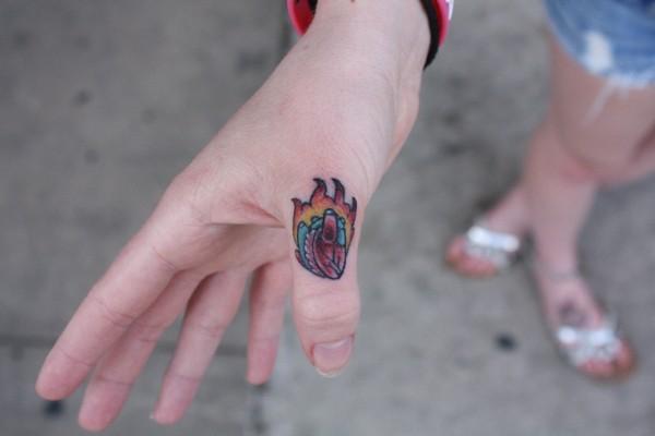 Finger and toe tattoos look awesome, but because of the positioning they may Finger and toe tattoos look awesome, but because of the positioning they may