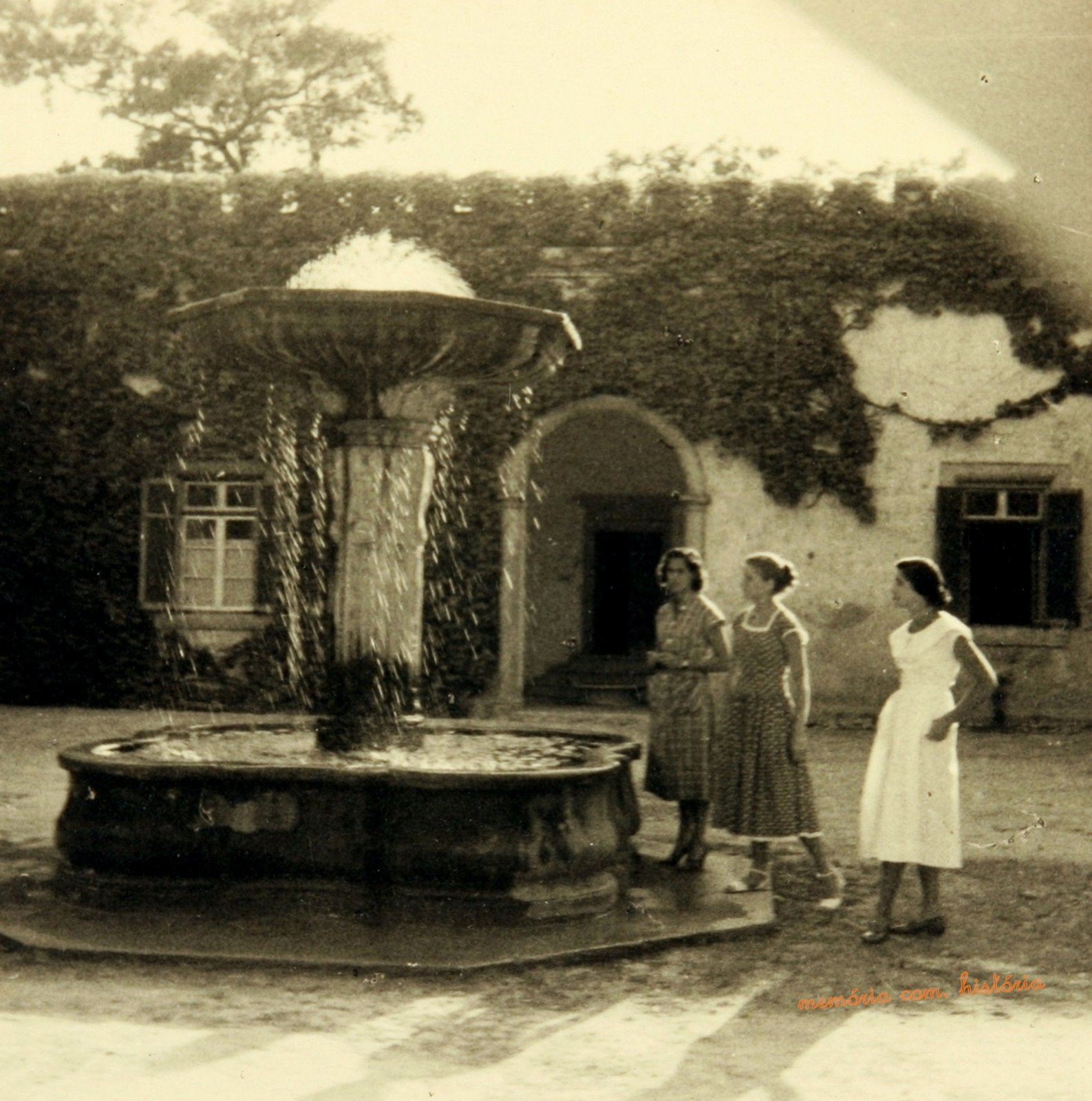 [1950_1.jpg]