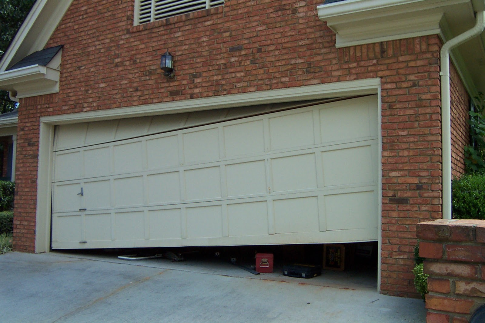 Garage Door Company Cerritos Ca A Quality Garage Doors 714