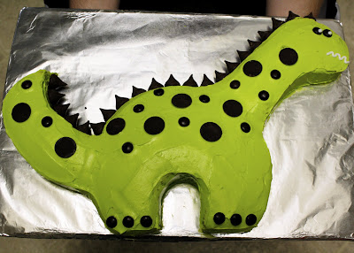 easy dinosaur cake