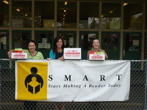 Teachers donate Scholastic books to Metro Portland School