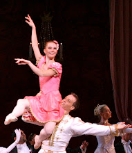 With Michael Doerner in Ballet San Jose's "Nutcracker"         Photo by Bob Shomler