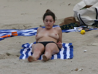 Kelly Brook nude topless on beach nice natural big tits