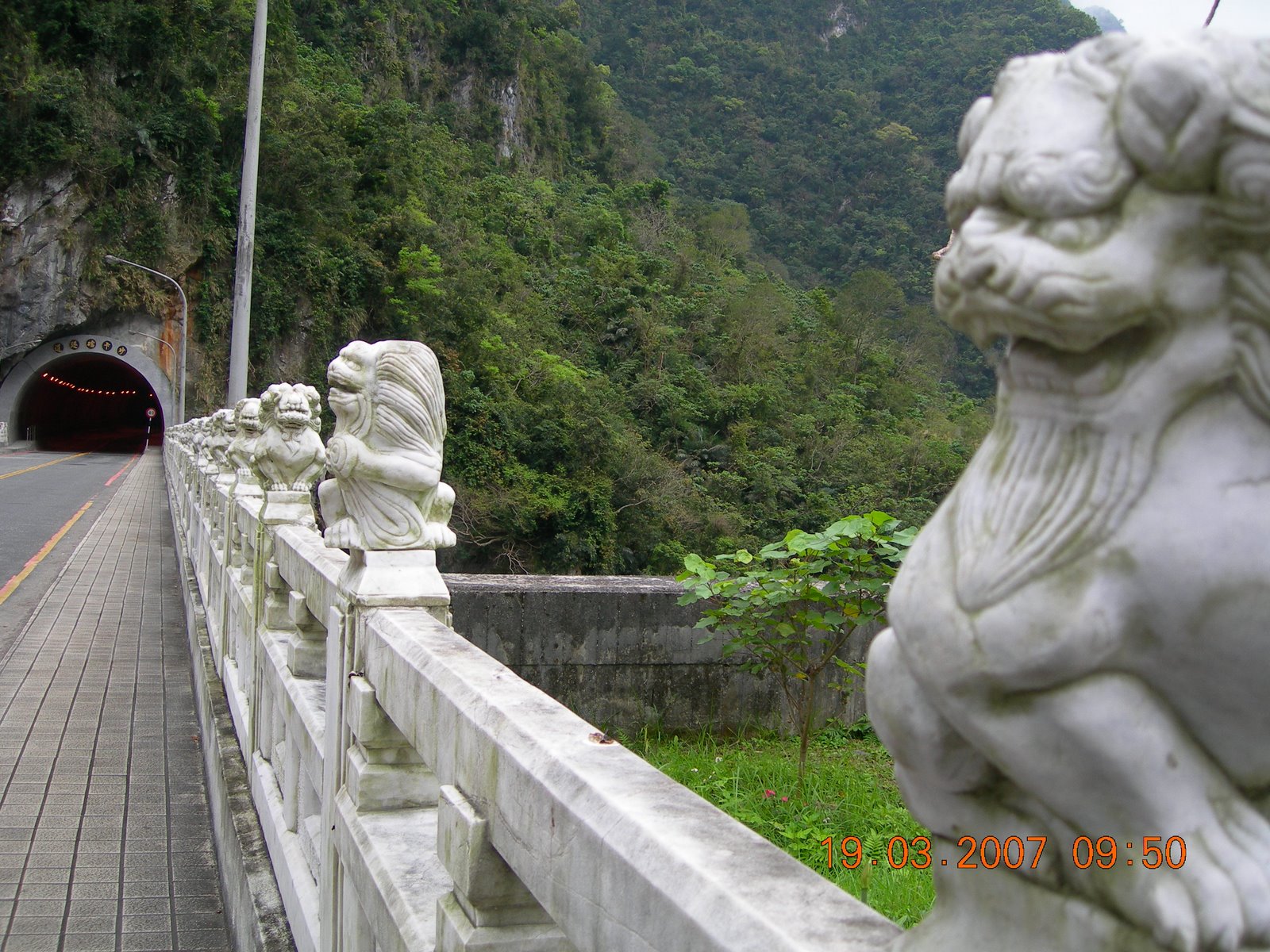 [DSCN0982.JPG]