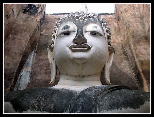 [Buddha+at+Sukhothai+Wat+Si+Chum+temple+Thailand+by+Pilarix+on+Flickr.jpg]