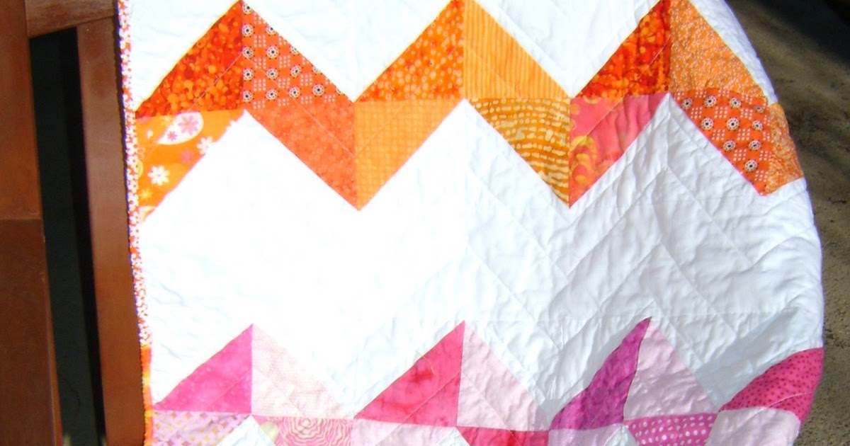 audreypawdrey New Zig Zag Baby Quilt
