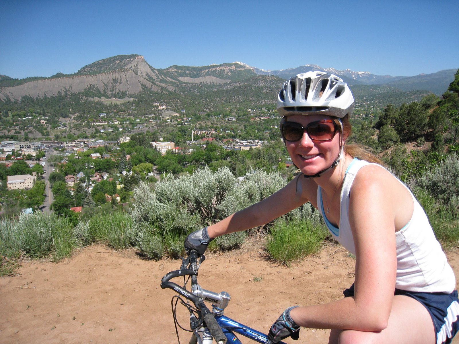 [bikingdurango.JPG]