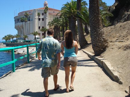 [1kev+an+Heather+walk1.jpg]