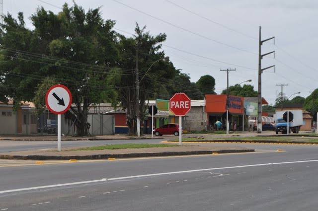 Avenida Nossa Senhora de Fátima recebe nova sinalização