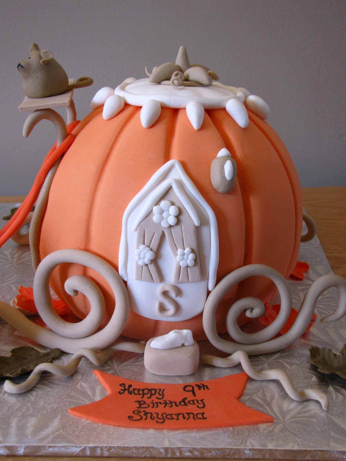 Ann Marie S Creative Cakes 2010 10 03