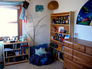 Decorating with dead trees Decorating with dead trees : Lindsay Eryn