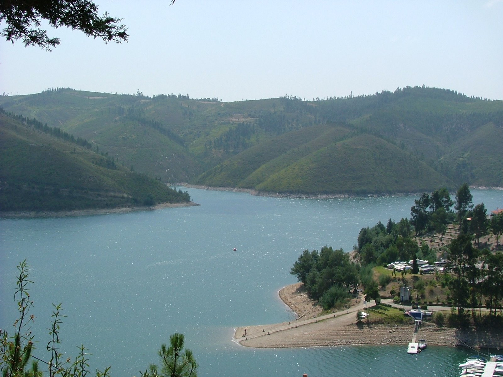 [centro+nautico+castelo+bode.JPG]
