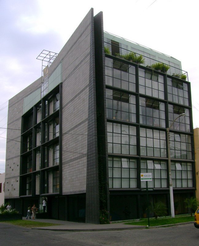 [edificio+sn+andres2.bmp]