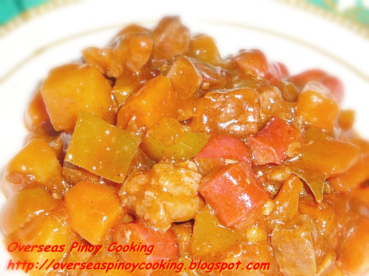 Pinoy Home Cooking and Recipes: Beef Menudo