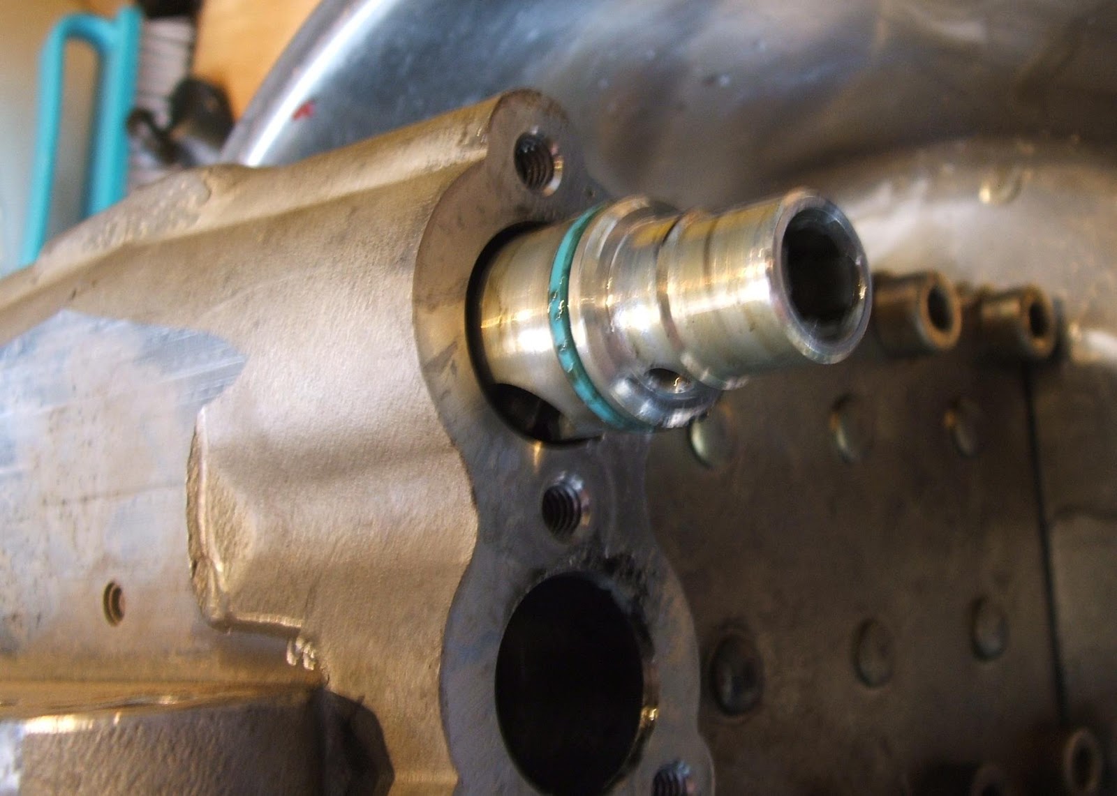 RANGE ROVER WORLD Brake Fluid reservoir. A must read for every owner