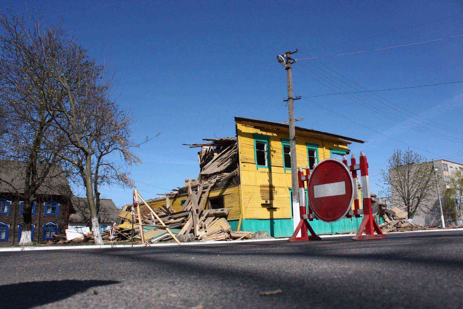 [Demolition.01.JPG]