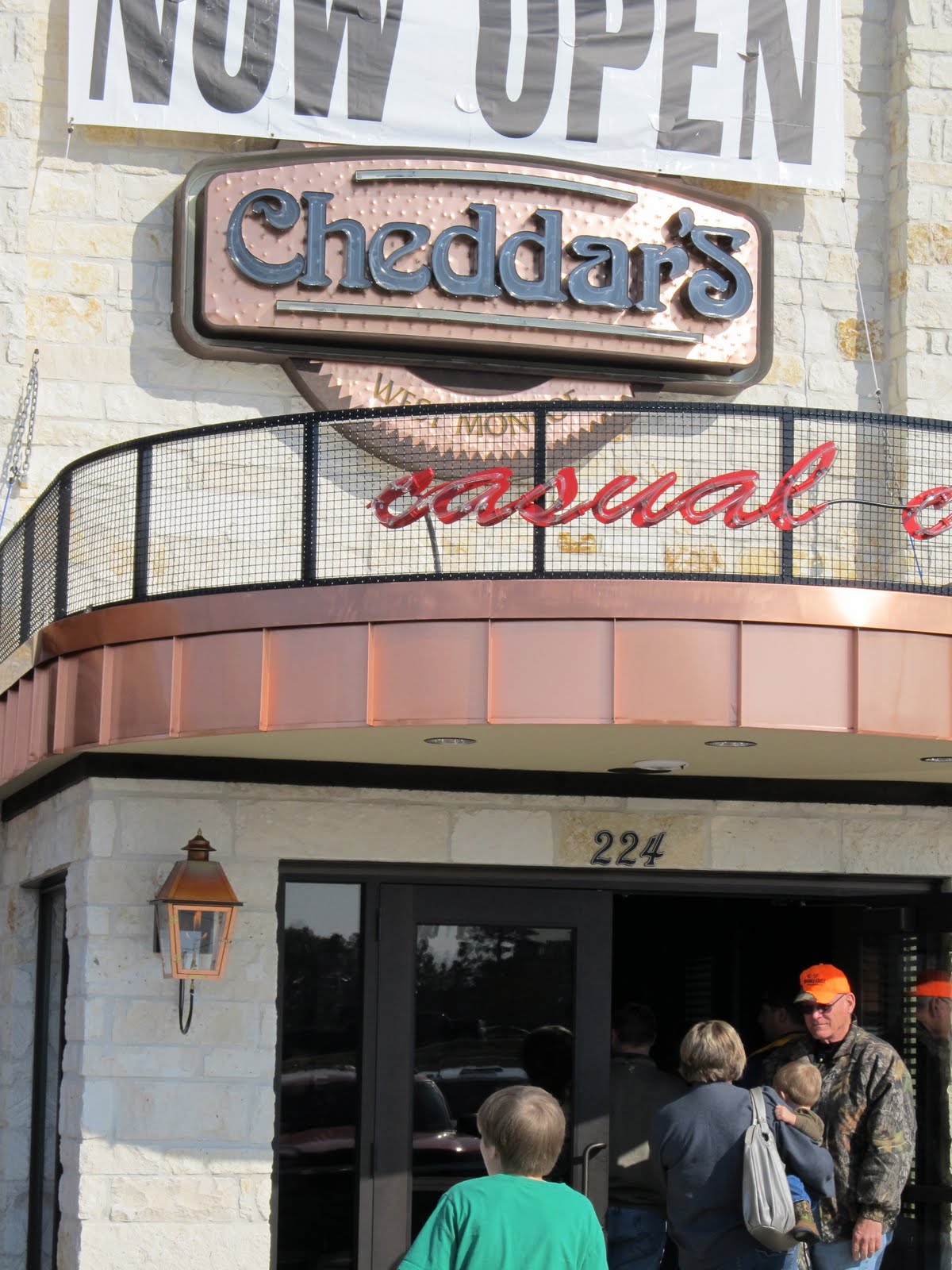 PrunePicker Lunch at Cheddars.