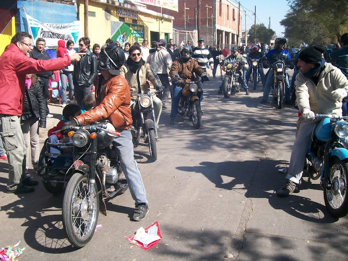 CARAVANA MOTERA