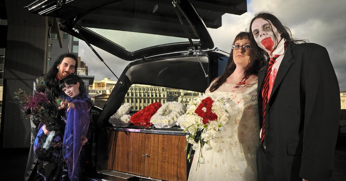 Zombies And Toys Left 4 Dead 2... Wedding?