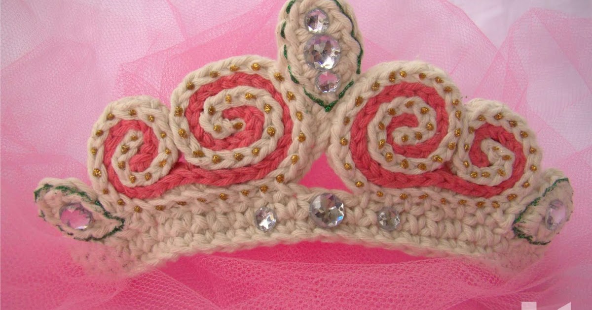 erika.tricroche Tiara de Princesa em croche