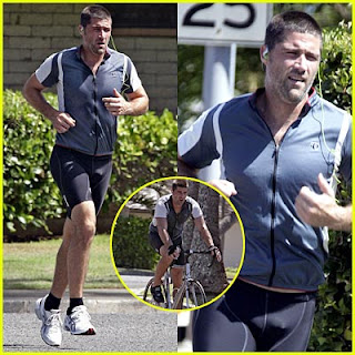 Now we know why Jack has so many relationship problems. Jack Lost Island Shephard Matthew fox running jogging shorts penis bulge crotch package junk business