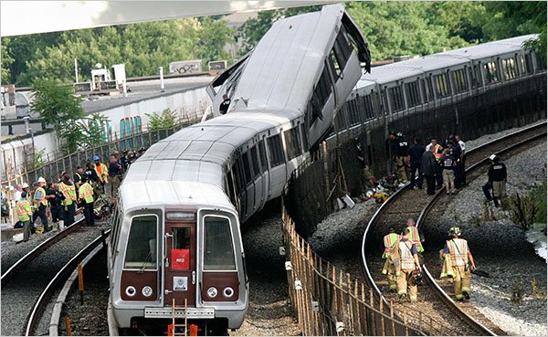 [metro+train+crash.jpg]