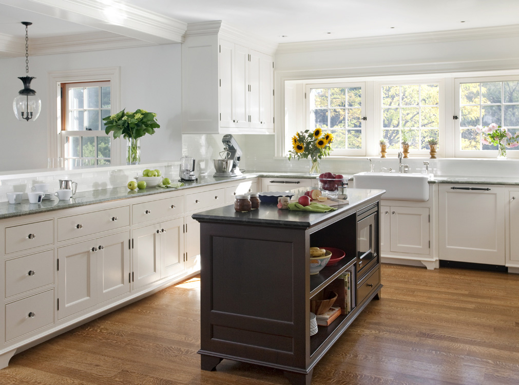 CHARLES EDWARDS Kitchen Lantern Lookbook