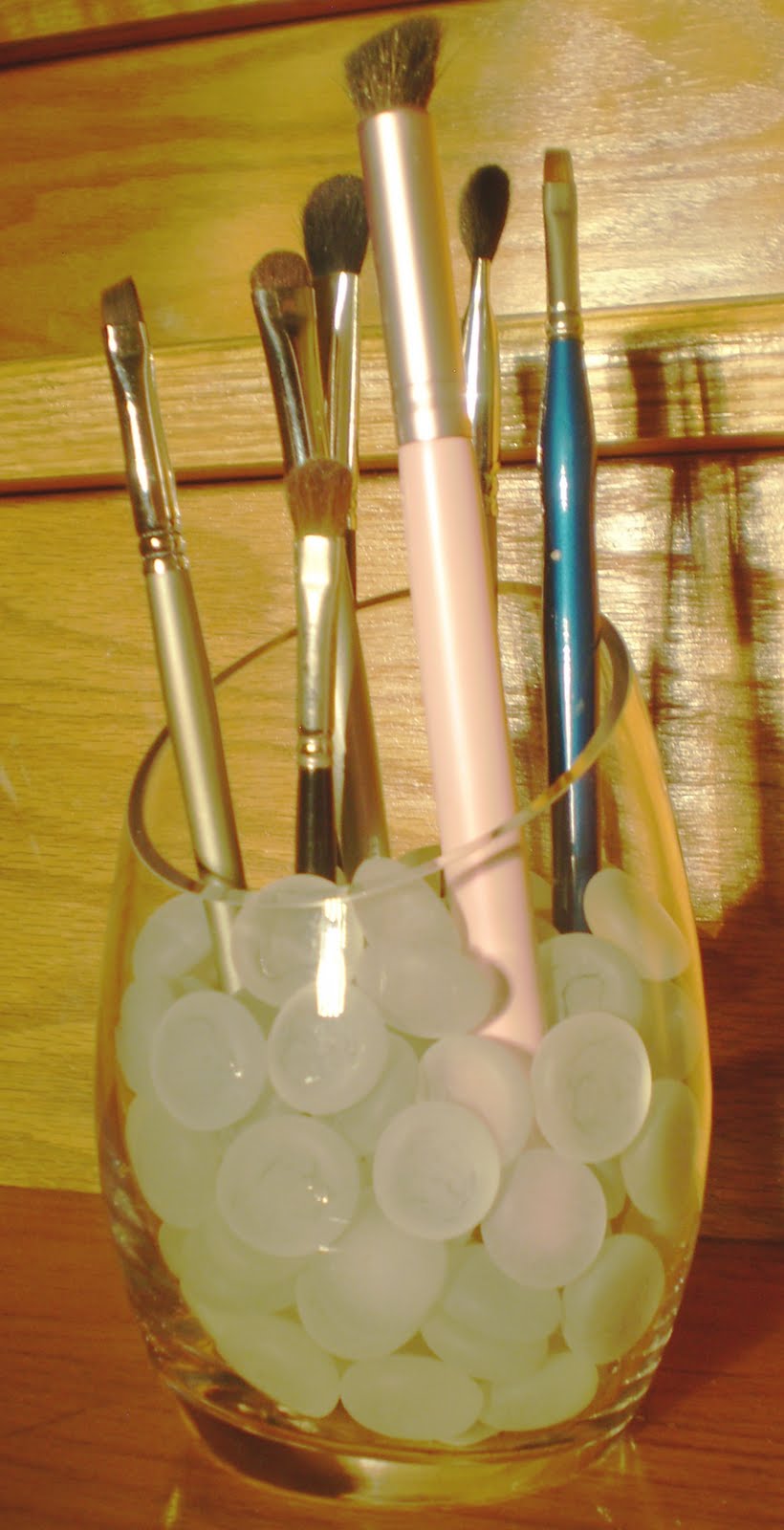 D.I.Y Brush Holder Beauty Parler