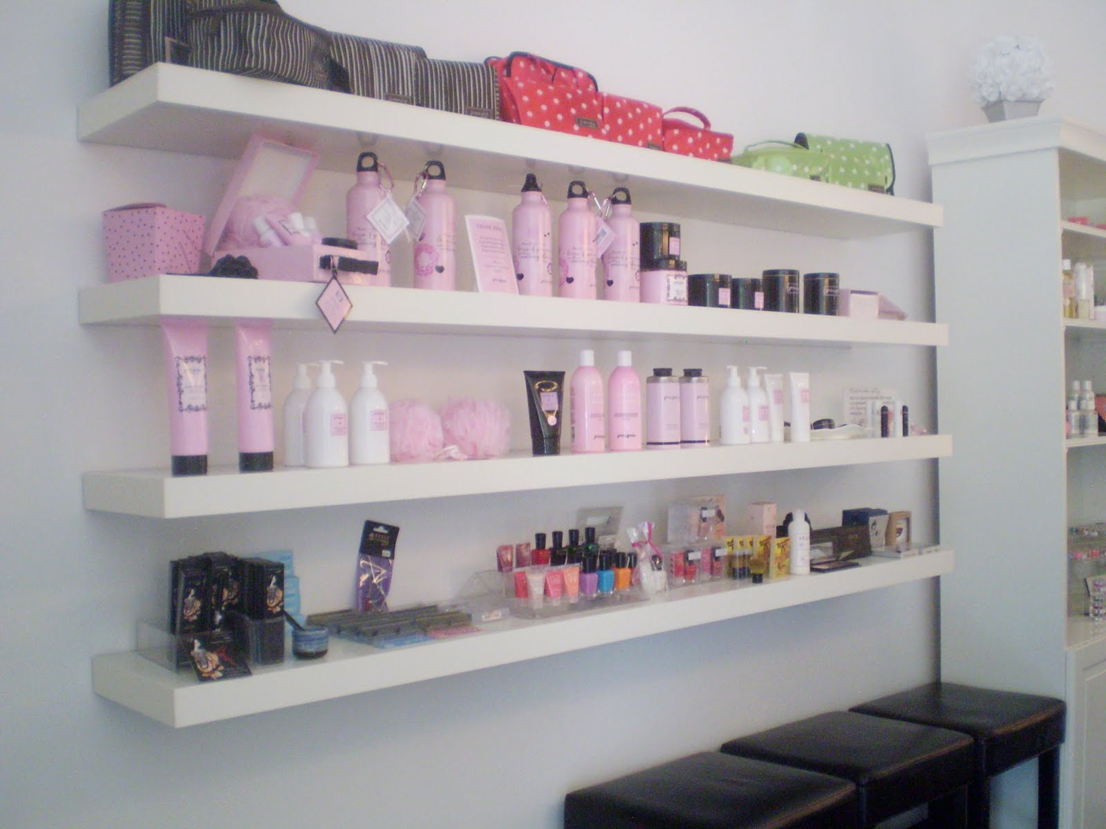 a visit to Blush Beauty Bar {travels} Beauty Parler