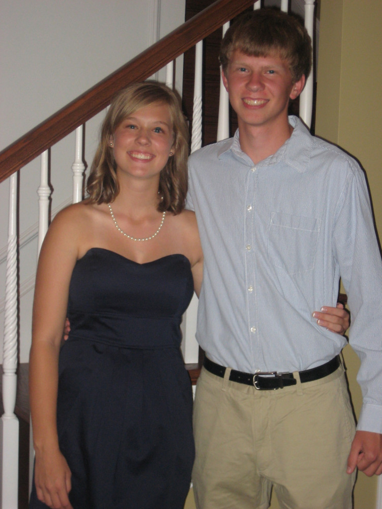 [Homecoming+09+Claire+Andrew_1024.JPG]