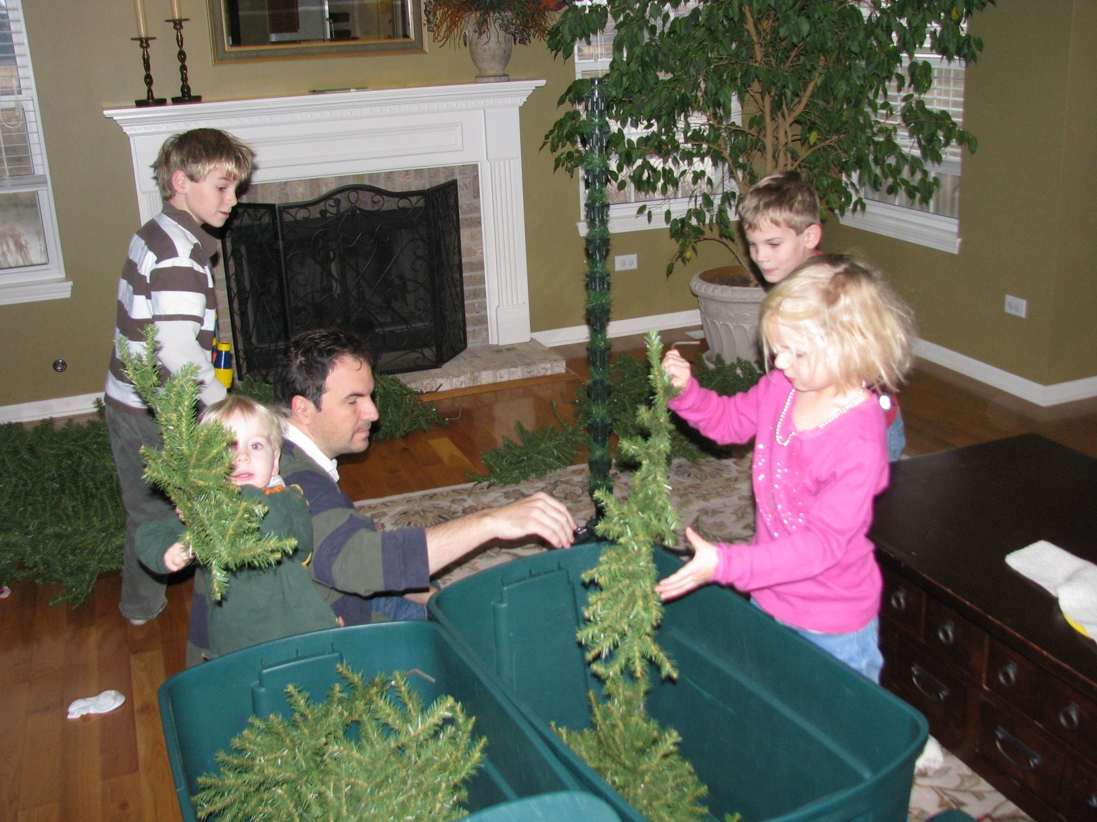 [christmas+tree+002.JPG]