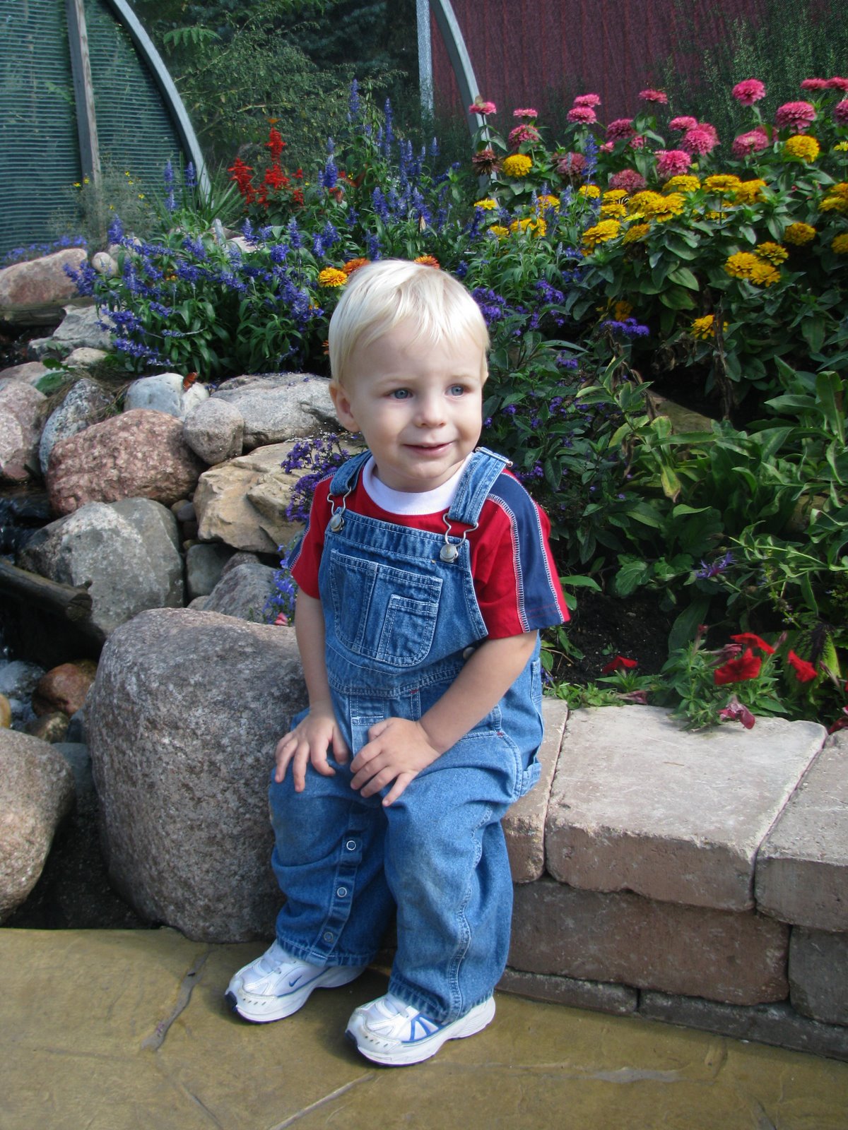 [Evan+001.JPG]