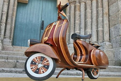 Replika kayu: vespa