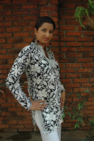 Sri Lankan Actress and Model Vasana Dayarathna at http://srilankanmasala.blogspot.com/