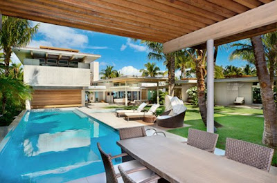 Tropical House in on Maui, Hawaii