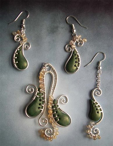 [wire-wrapped-1.jpg]