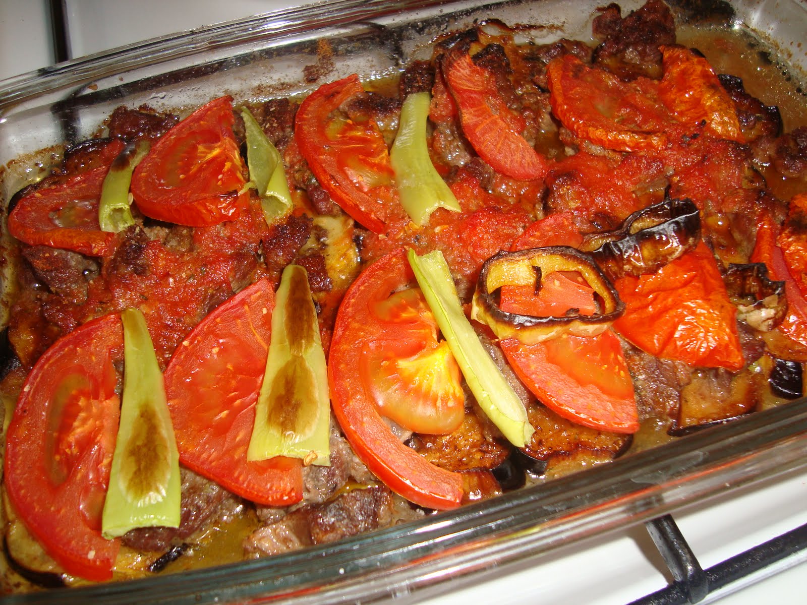 sofra sanatina hoşgeldiniz İNCİRLİ GÜL KURABİYE, FIRINDA PATLICANLI KEBAP