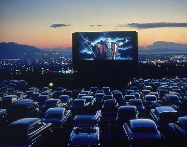 [Drive-In_Theater.jpg]