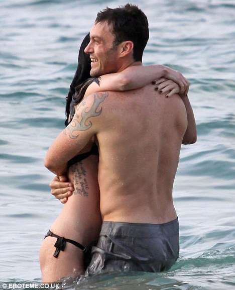 megan fox's "broken heart" rib tattoo. vote upvote downsharePrintflag megan fox's "broken heart" rib tattoo. vote upvote downsharePrintflag