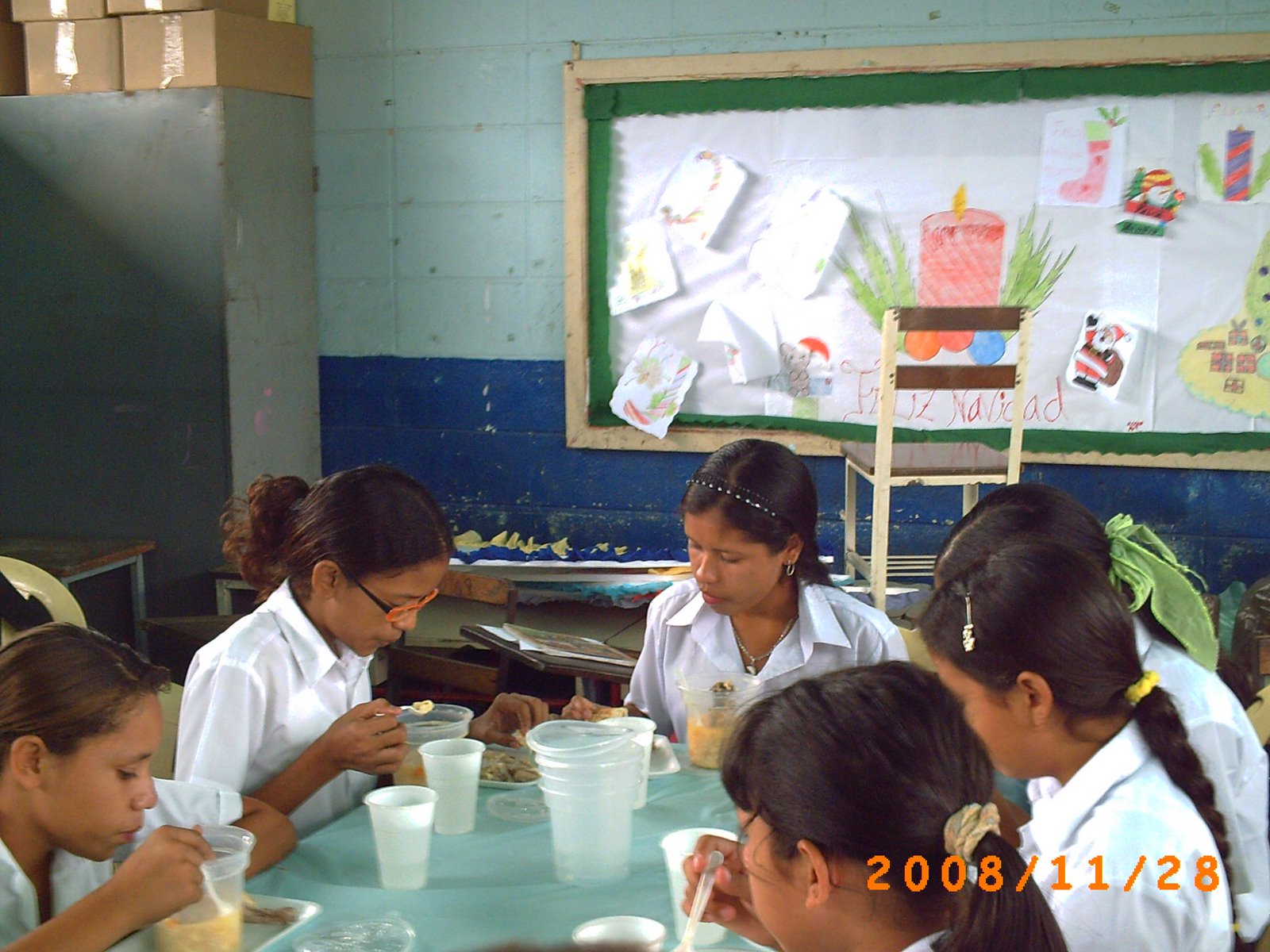 compañeras a comer se ha dicho