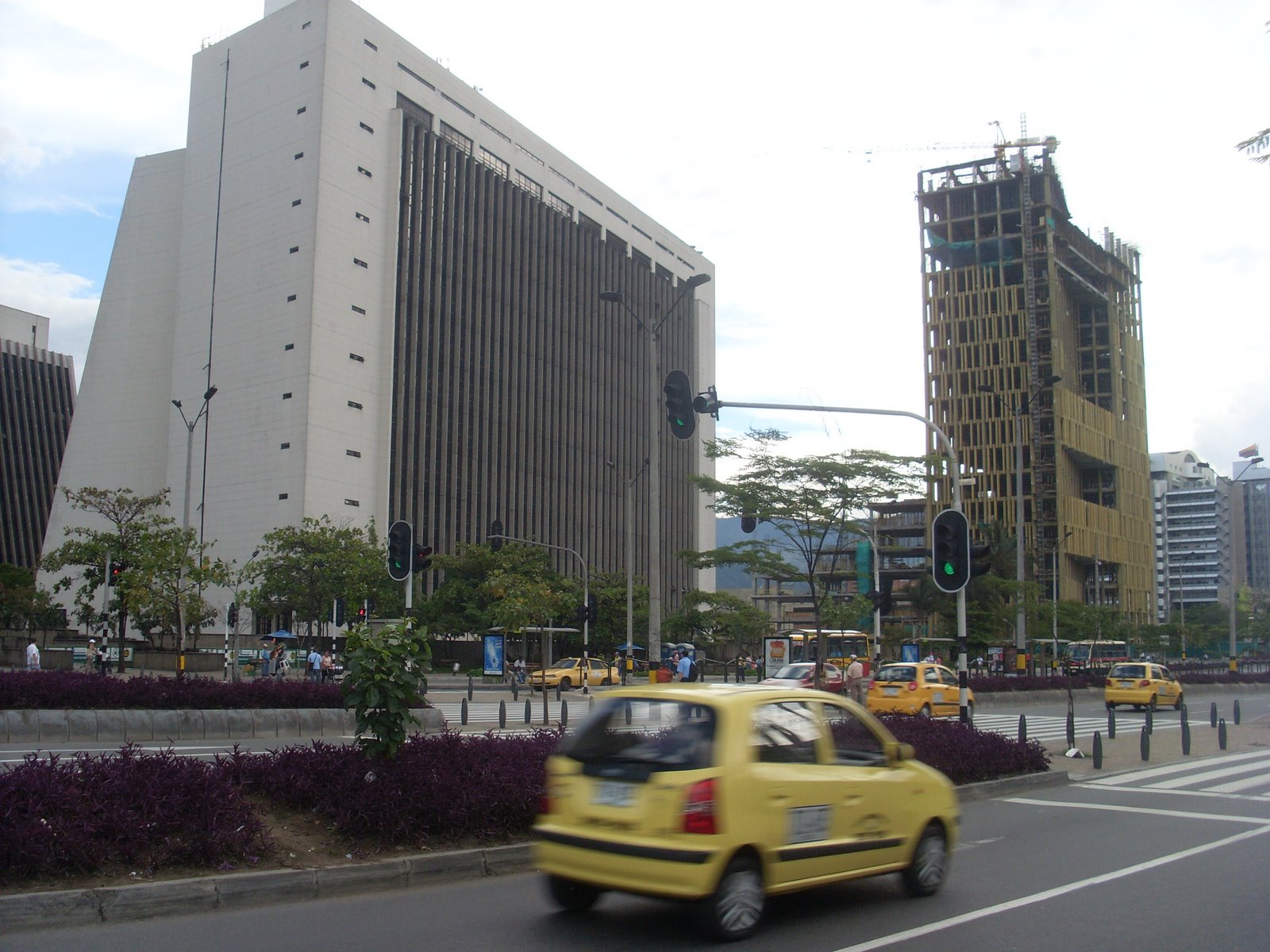 [SL372711.JPG]